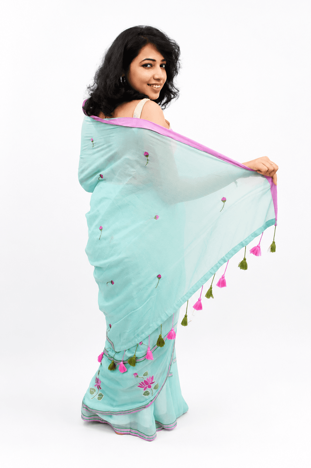 Mul Cotton lotus embroidery Saree